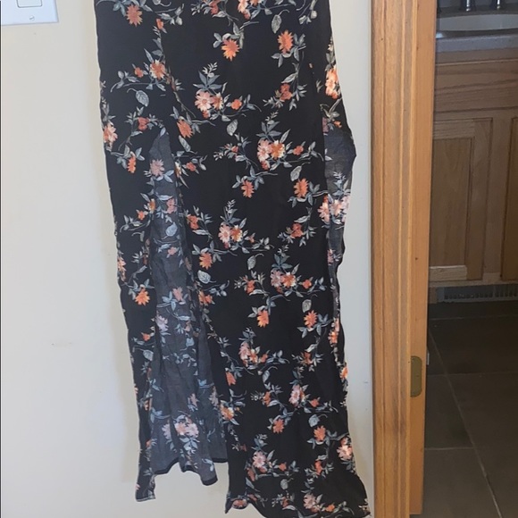 Dress - Picture 2 of 5